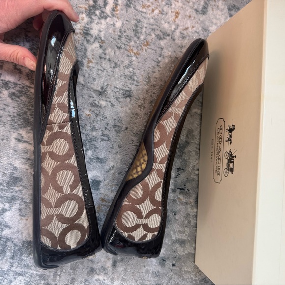 Coach Women's Black and Tan Loafers - Picture 6 of 7